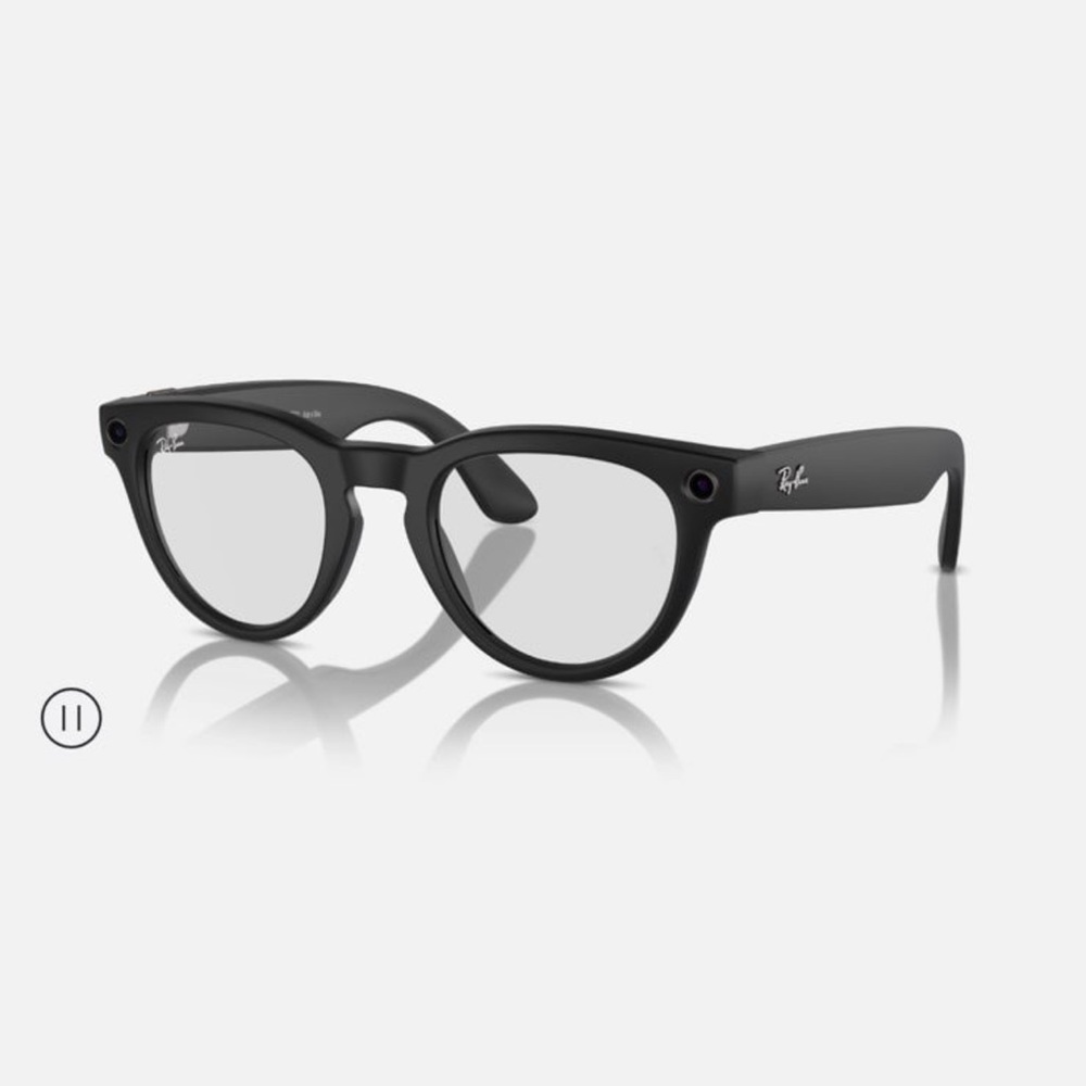 BRAND NEW RAYBANDS WITH CAMERA FUNCTION